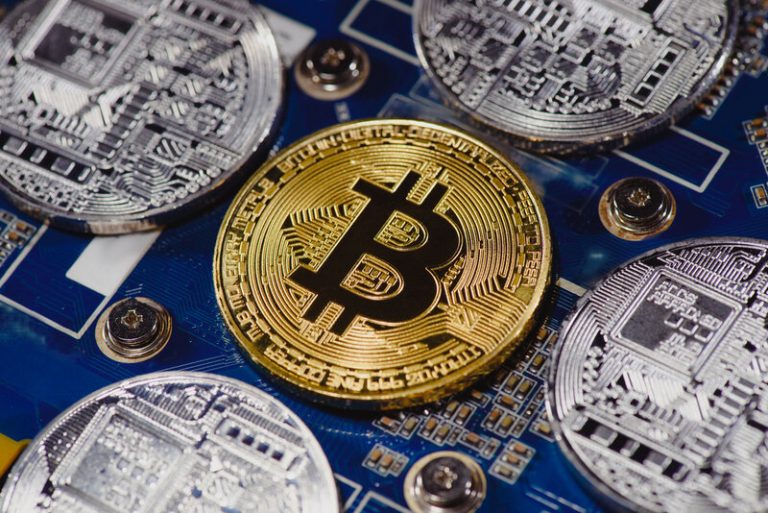 Bitcoin -
 Vad är det och hur fungerar det? - Snabblan24.se